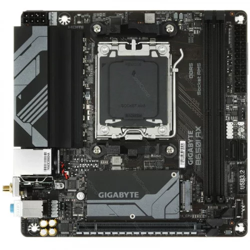 Материнская плата GIGABYTE B650I AX 