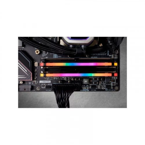 Оперативная память DDR4 16GB 3600Mhz Corsair RGB Pro CMW16GX4M2Z3600C18 