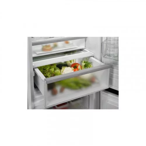 Холодильник встраиваемый Electrolux ENC8MD19S 