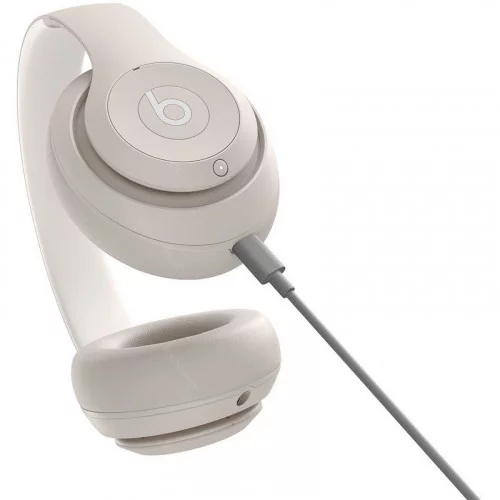 Наушники беспроводные Beats Studio Pro White MQTR3 