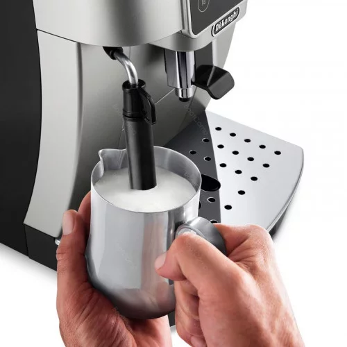 Кофемашина DELONGHI ECAM 220.30.SB 