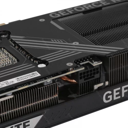 Видеокарта GIGABYTE GeForce RTX 5070 WINDFORCE OC SFF (GV-N5070WF3OC-12GD) 