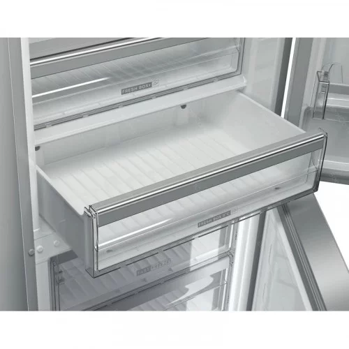 Холодильник Whirlpool WB70E 973 X 